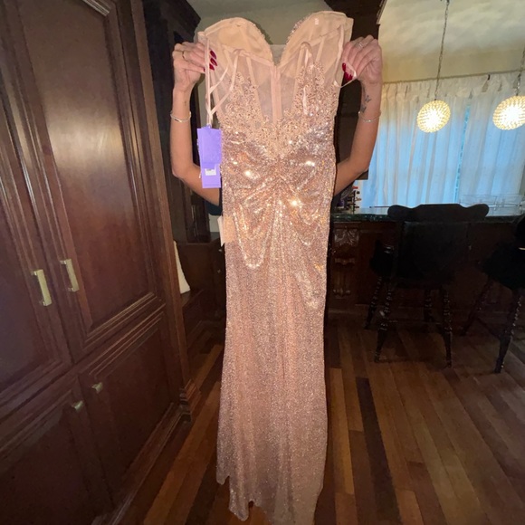 GAUTIER CD COLLECTION CD3936 SIZE 2 NEVER WORN GOLD GOWN - Picture 3 of 5